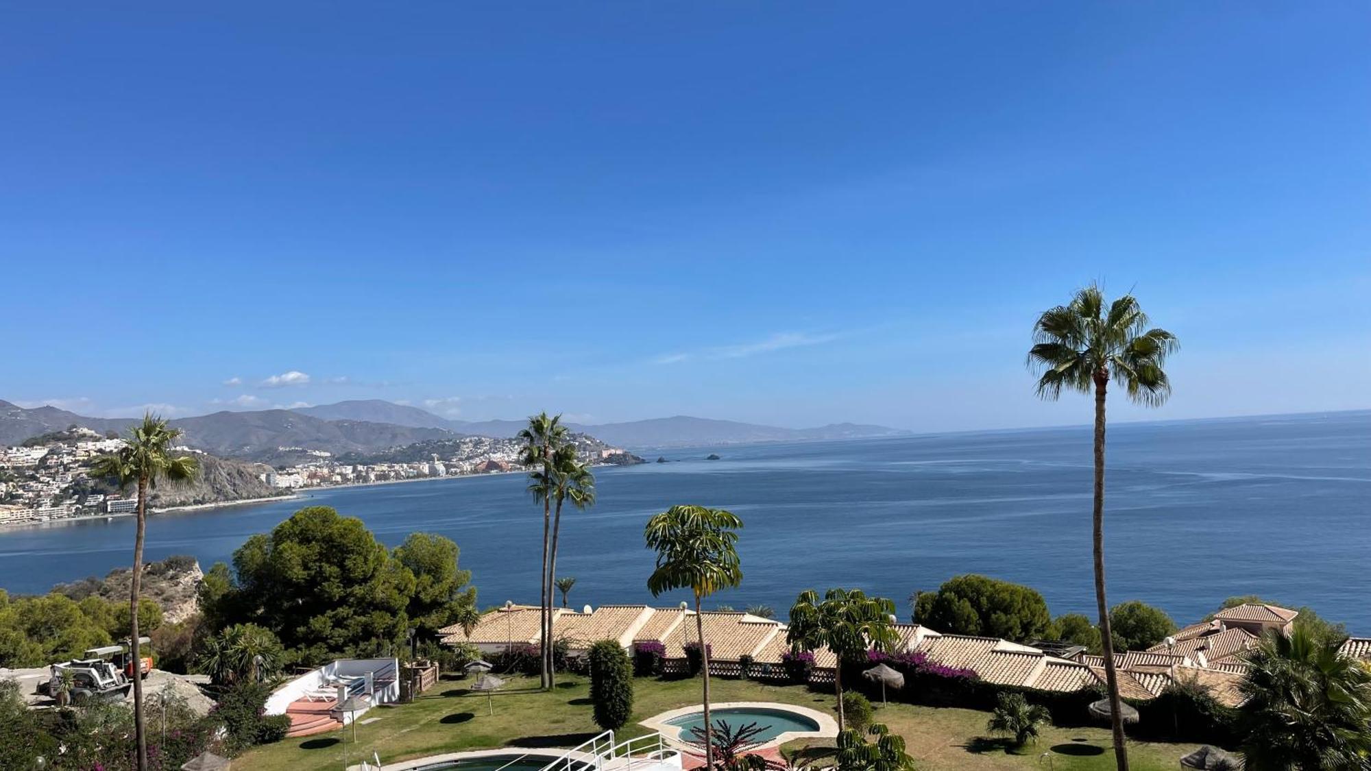 Apartament Luxury Penthouse: The Beacon At Punta De La Mona Almuñécar Zewnętrze zdjęcie